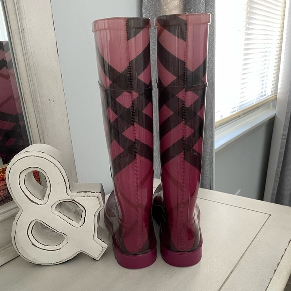 Burberry Rain Boots - Picture 2 of 7